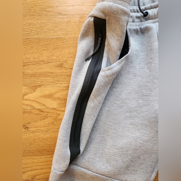 Nike Sportswear Tech Fleece Joggers - Picture 3 of 8